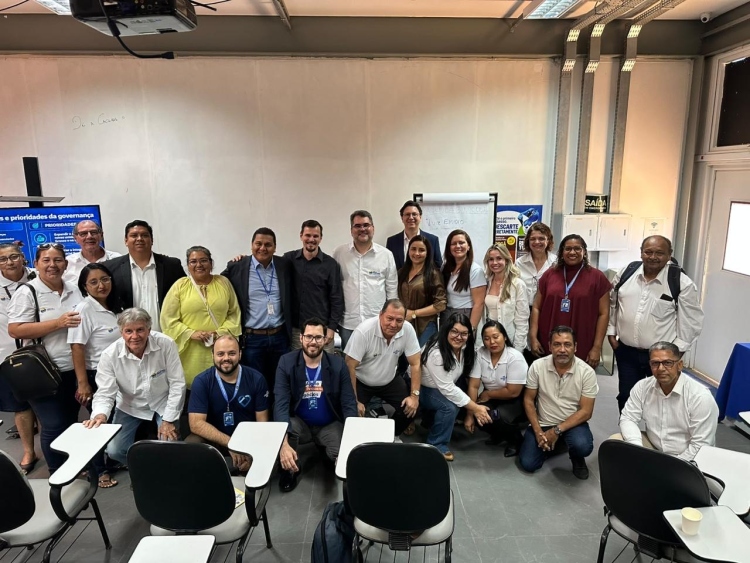 Encontro L&iacute;der de Fronteira re&uacute;ne lideran&ccedil;as em C&aacute;ceres para discutir desenvolvimento regional