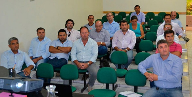 Prefeitos do CIDESA participam de reuni&atilde;o com Diretor Executivo de Cons&oacute;rcio de Ji-Paran&aacute;
